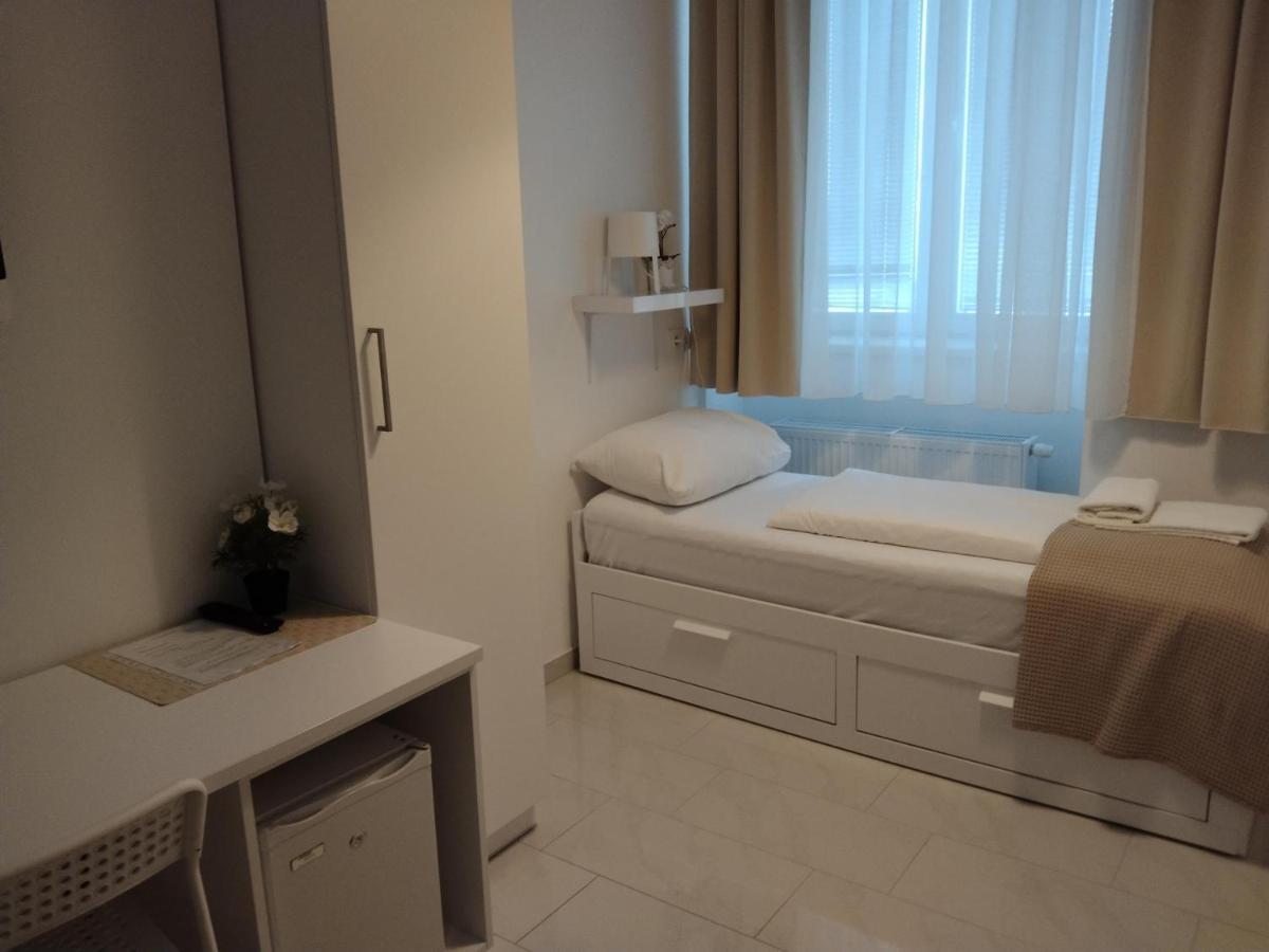 Ch-Hotel Luka Budget ウィーン エクステリア 写真