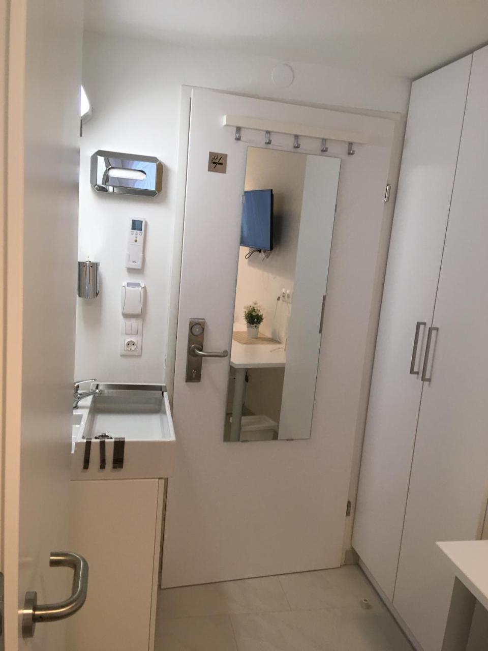 Ch-Hotel Luka Budget ウィーン エクステリア 写真